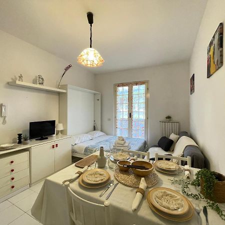 Zona Poeti - Relax In Piscina - Free Parking Apartment Loano Exterior foto