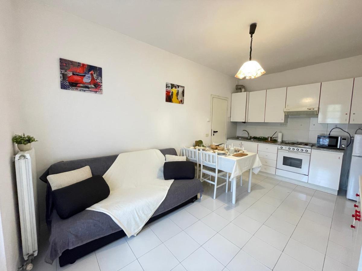 Zona Poeti - Relax In Piscina - Free Parking Apartment Loano Exterior foto